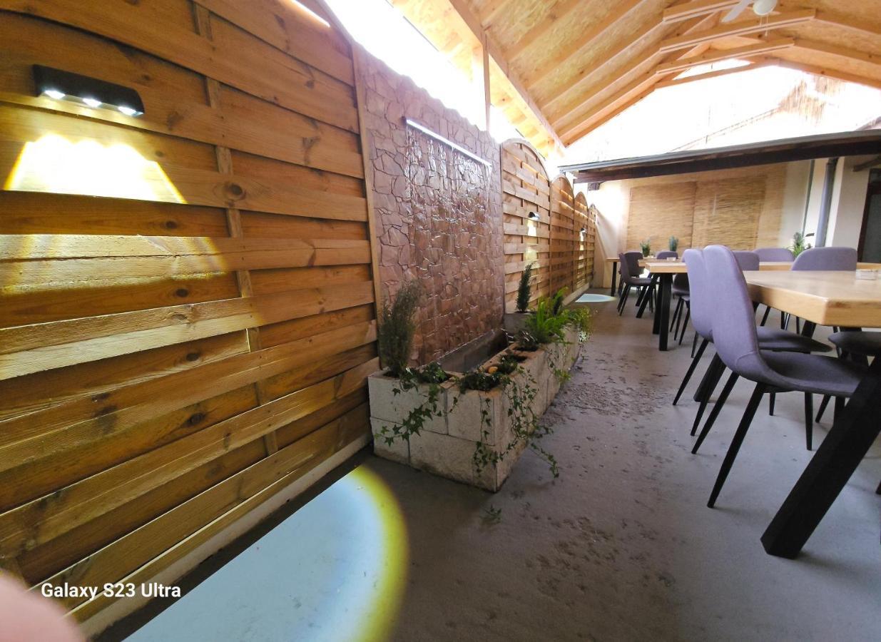 Villa Bonaca Вуковар Екстериор снимка
